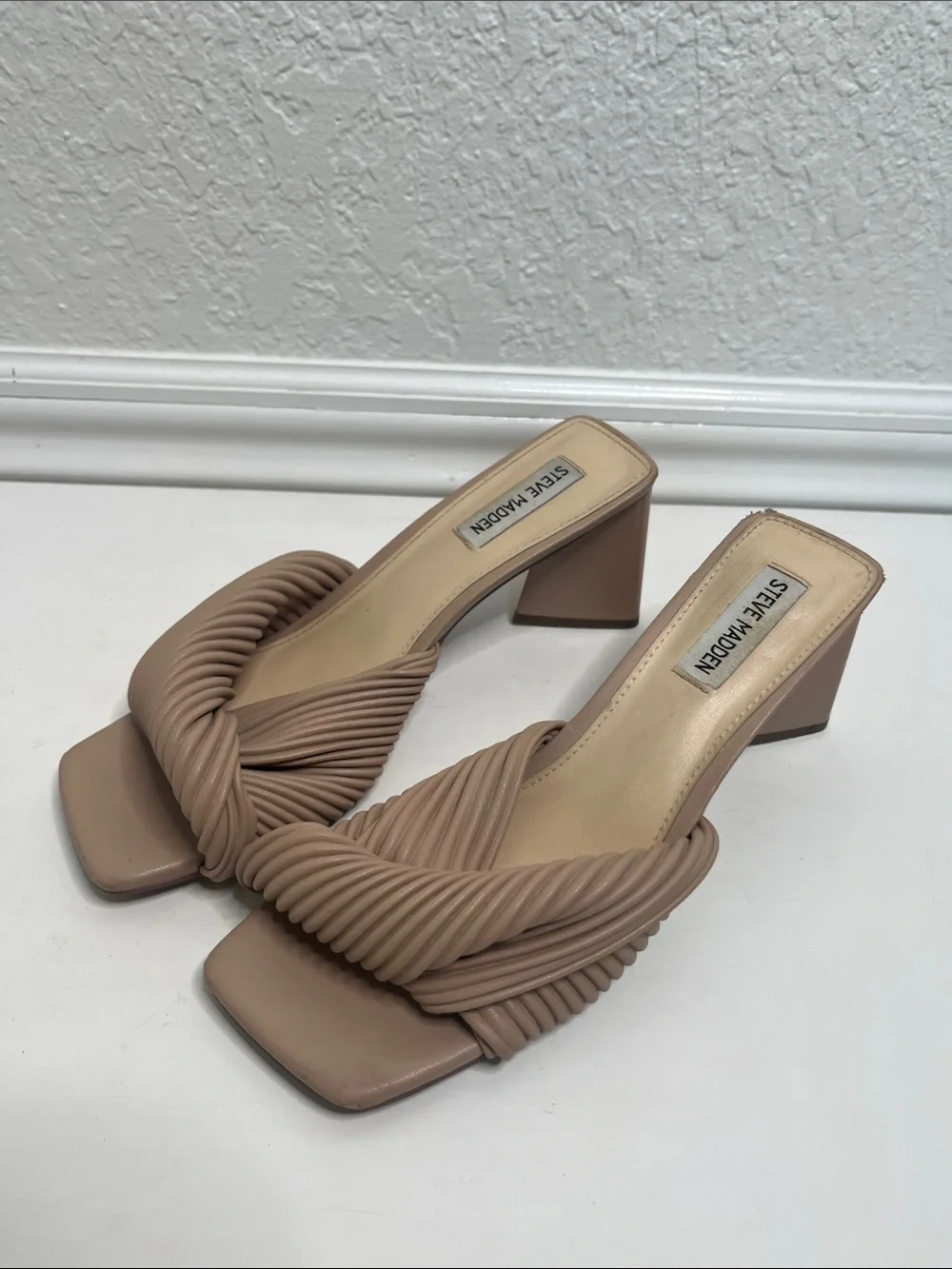 Steve Madden Gomaz Block Heeled Mules Sz 8.5